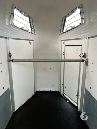 HOTRARIJS VT 1,5-paards paardentrailer Photo 8