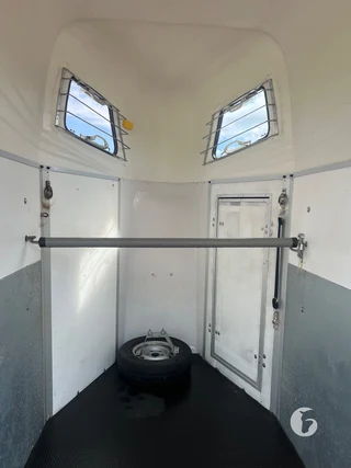 HOTRARIJS PT 1,5-paards paardentrailer Photo 8