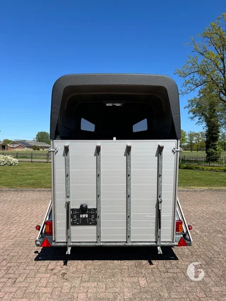 Eduard 2-paards paardentrailer Photo 4
