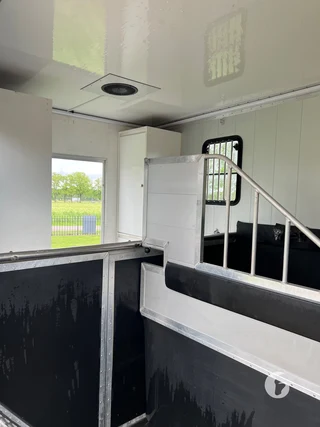 RENAULT MASTER 2-paards paardenwagen Photo 12