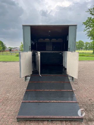 SARIS P30B 2-paards paardentrailer Foto 8