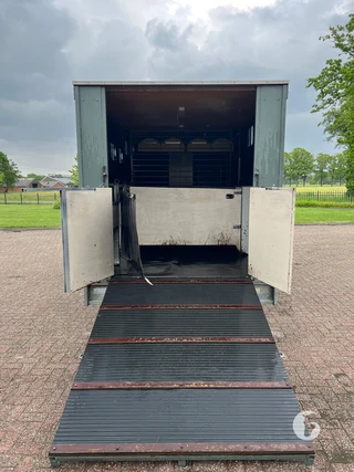 SARIS P30B 2-paards paardentrailer Foto 9