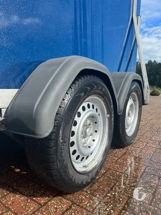 ABL PF 2 2-paards paardentrailer Foto 9