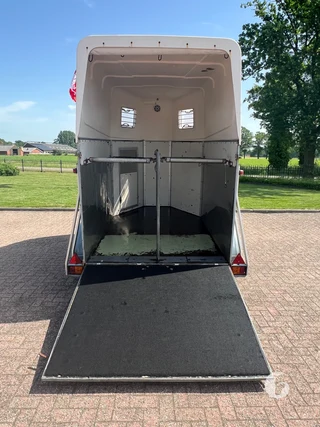 BLOMERT T2 2-paards paardentrailer Foto 7