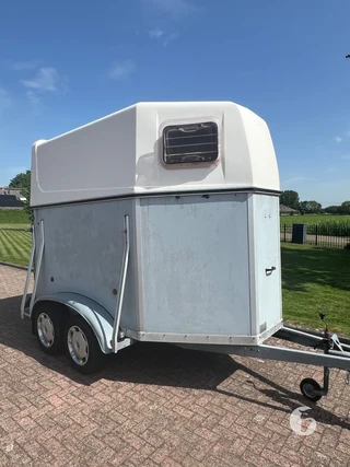 BLOMERT T2 2-paards paardentrailer Foto 4