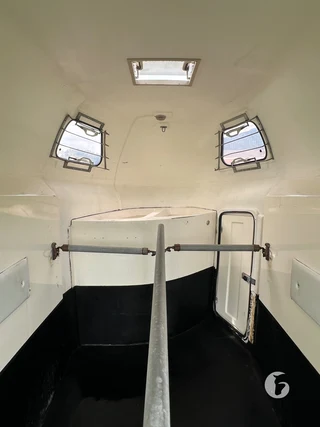 SLUIS PTO 2-paards paardentrailer Foto 6