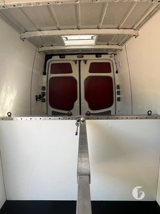 VOLKSWAGEN CRAFTER 35 BESTEL L2 H2 2.5 TDI 80 KW 2-paards paardenwagen Photo 9