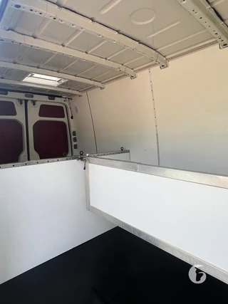 VOLKSWAGEN CRAFTER 35 BESTEL L2 H2 2.5 TDI 80 KW 2-paards paardenwagen Photo 7