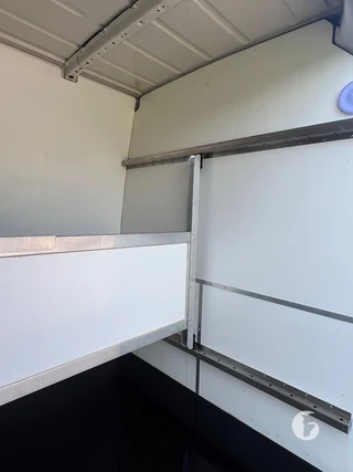 VOLKSWAGEN CRAFTER 35 BESTEL L2 H2 2.5 TDI 80 KW 2-paards paardenwagen Photo 8