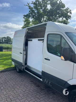 VOLKSWAGEN CRAFTER 35 BESTEL L2 H2 2.5 TDI 80 KW 2-paards paardenwagen Photo 5