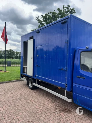 Mercedes-Benz 410 D 2-paards paardenwagen Foto 6