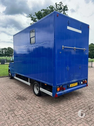 Mercedes-Benz 410 D 2-paards paardenwagen Foto 10