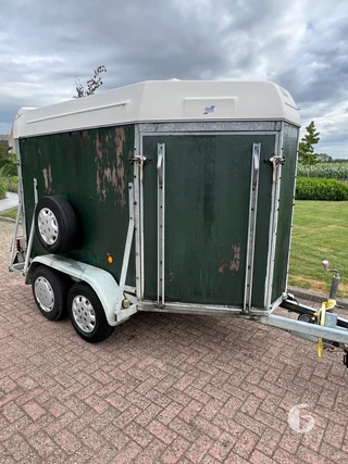 HENRA TK 2-paards paardentrailer