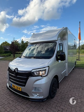 RENAULT MASTER 2-paards paardenwagen