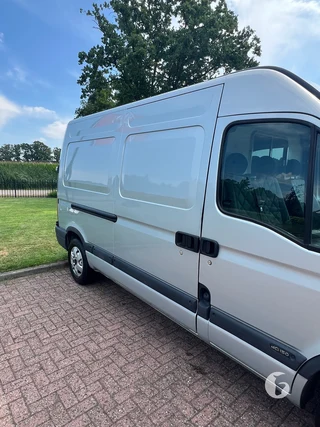 RENAULT MASTER T 35 L2/H2 2.5 DCI 107 KW E4 FAP 2-paards paardenwagen Foto 5