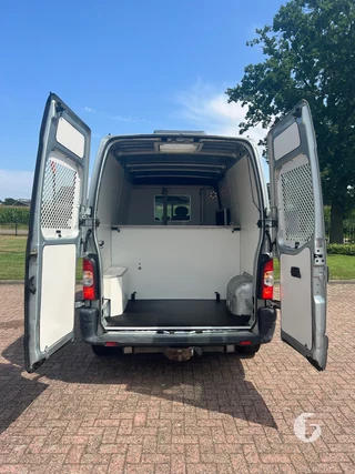 RENAULT MASTER T 35 L2/H2 2.5 DCI 107 KW E4 FAP 2-paards paardenwagen Foto 12