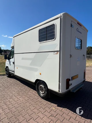 RENAULT 2-paards paardenwagen Foto 10