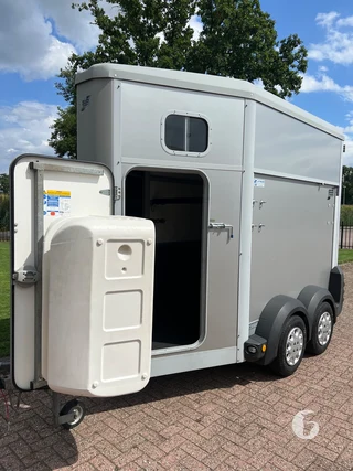 Ifor Williams 1,5-paards paardentrailer Photo 3