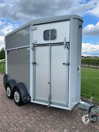 Ifor Williams 1,5-paards paardentrailer Photo 4