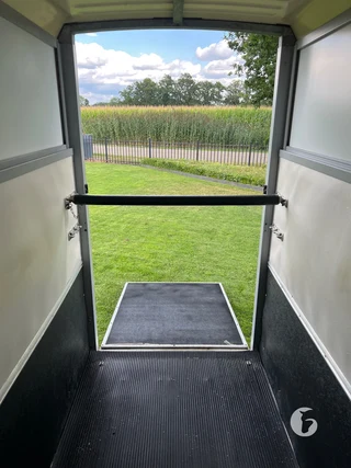 Ifor Williams 1,5-paards paardentrailer Photo 10