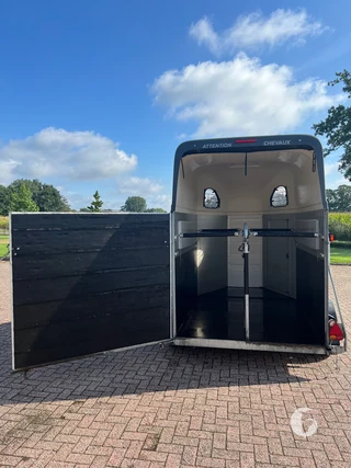 Cheval Liberté 2-paards paardentrailer Foto 8
