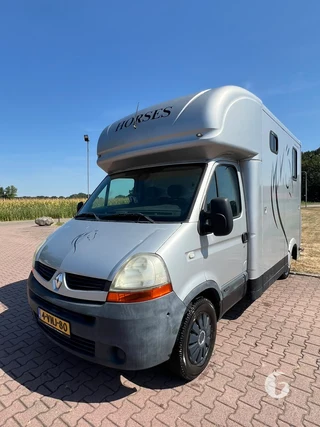 RENAULT MASTER 2-paards paardenwagen
