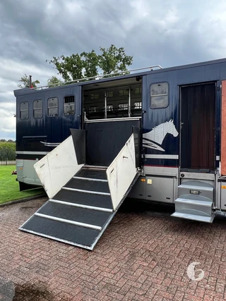 BEERS SCANIA T3M 6X2 AL 75178 2-paards paardenvrachtwagen Foto 6