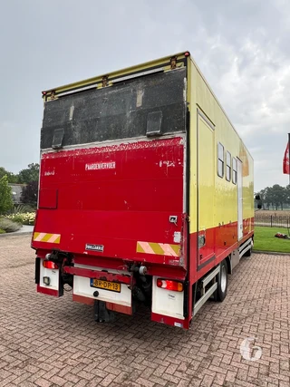 DAF AE55CF 2-paards paardenvrachtwagen Foto 9