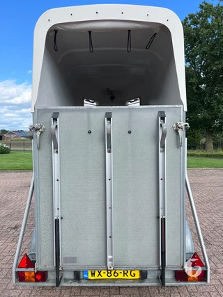 BLOMERT T1 1,5-paards paardentrailer foto 3