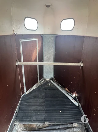 ATEC C2 1,5-paards paardentrailer