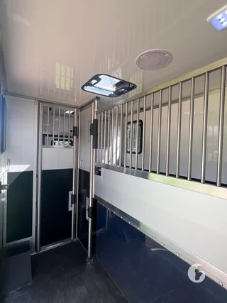 FIAT DUCATO 2-paards paardenwagen foto 8