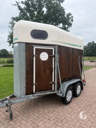 ATEC C2 1,5-paards paardentrailer foto 3