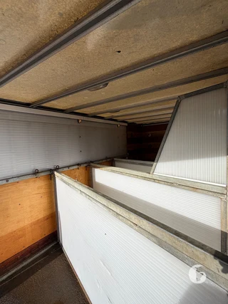 Mercedes-Benz 814 2-paards paardenvrachtwagen Photo 11