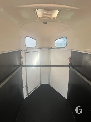 WACO PT13501 1,5-paards paardentrailer Photo 9