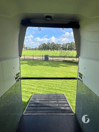 HOTRARIJS PT 1,5-paards paardentrailer Foto 9