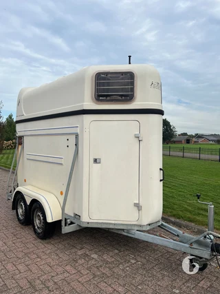 VIJF STERREN 2000 1,5-paards paardentrailer