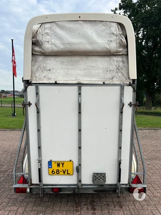 VIJF STERREN 2000 1,5-paards paardentrailer Foto 5