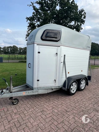 HENRA PTN13 1,5-paards paardentrailer