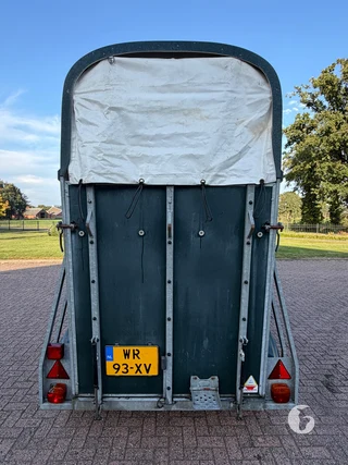 VIJF STERREN 2000 1,5-paards paardentrailer foto 4
