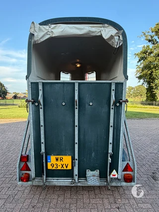 VIJF STERREN 2000 1,5-paards paardentrailer foto 6