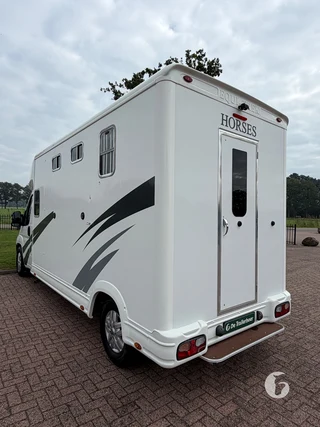 Equetrek Sonic Elite 2-paards paardenwagen Foto 11