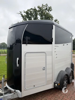 Ifor Williams HB 2-paards paardentrailer