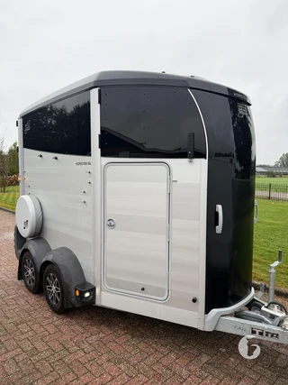 Ifor Williams HB 2-paards paardentrailer foto 4