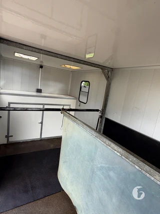 IVECO 40C 2-paards paardenwagen foto 9