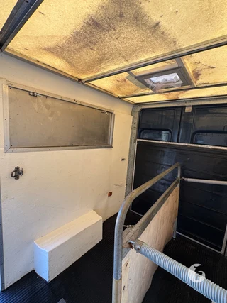 FIAT DUCATO 2-paards paardenwagen Foto 7