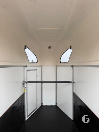 ATEC C2 1,5-paards paardentrailer foto 8