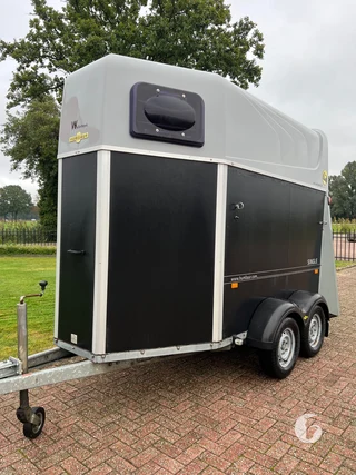 HUMBAUR SINGLE 1600 HG 1,5-paards paardentrailer foto 4