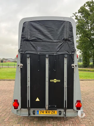 HUMBAUR SINGLE 1600 HG 1,5-paards paardentrailer foto 5