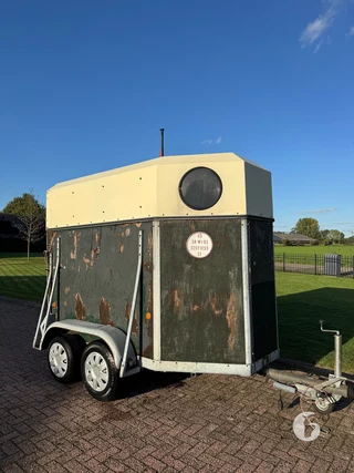 HIBRA P2030 2-paards paardentrailer