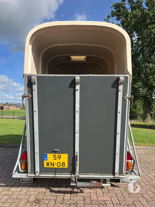 TRAMPLING P 2040 1,5-paards paardentrailer foto 5